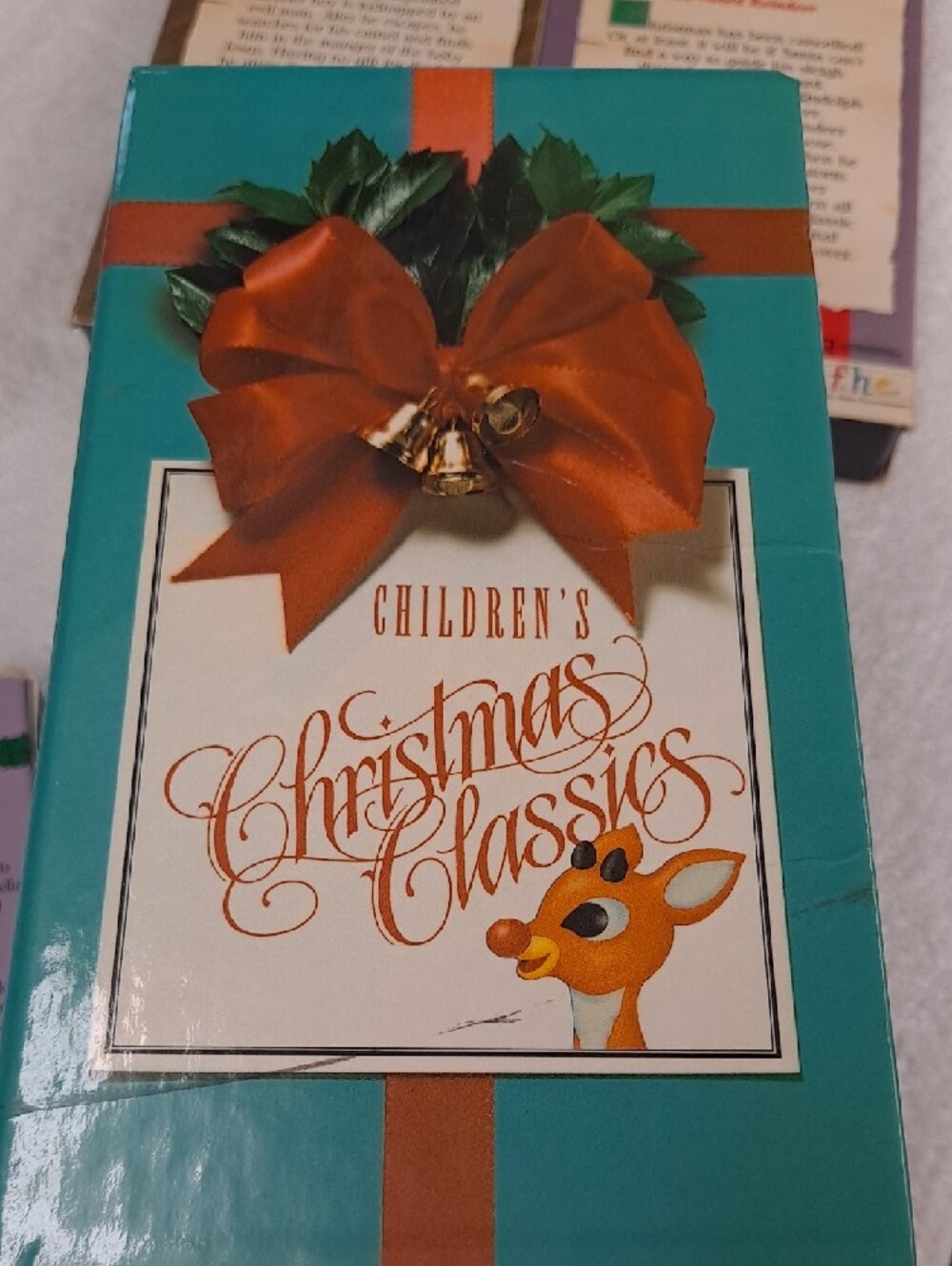 Vintage VHS Holiday Cartoon Collection - Green - Picture 6 of 6